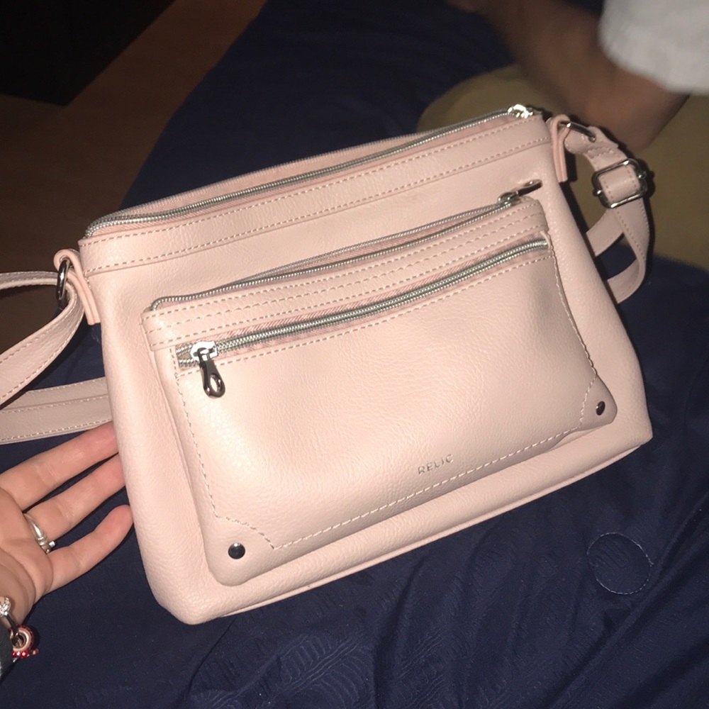 I bought a new purse. Don’t need this one anymore.